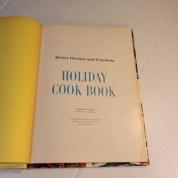 Better Homes Gardens Holiday Cook Book Vintage - Picture 5 of 15